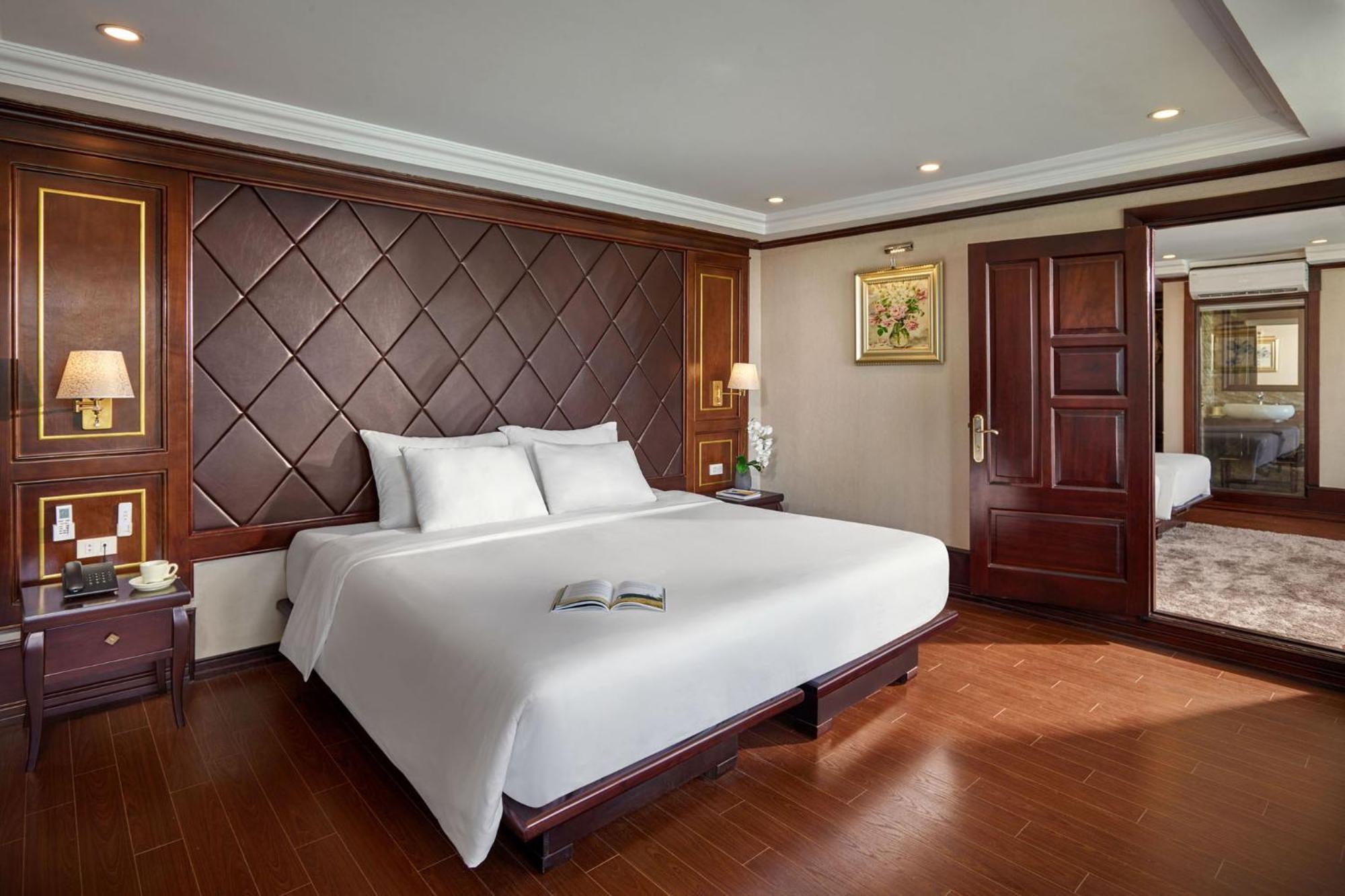 Le Journey Elegance Cruise Hotel Hạ Long Ngoại thất bức ảnh
